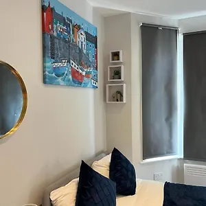  Guest house Stays Near Heathrow Ub2 United Kingdom